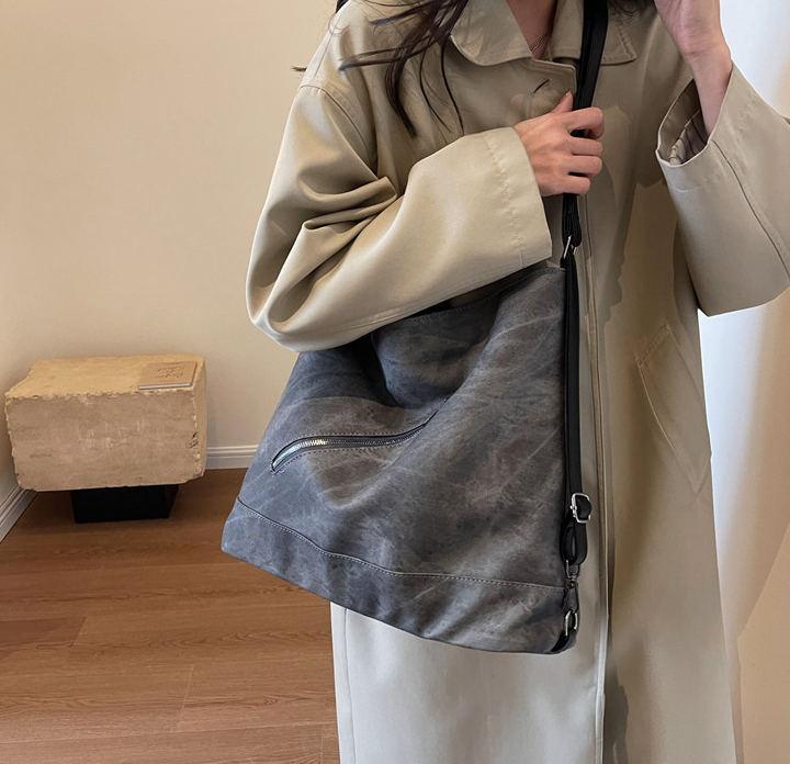 PU Leather Shoulder Bag – Retro Style