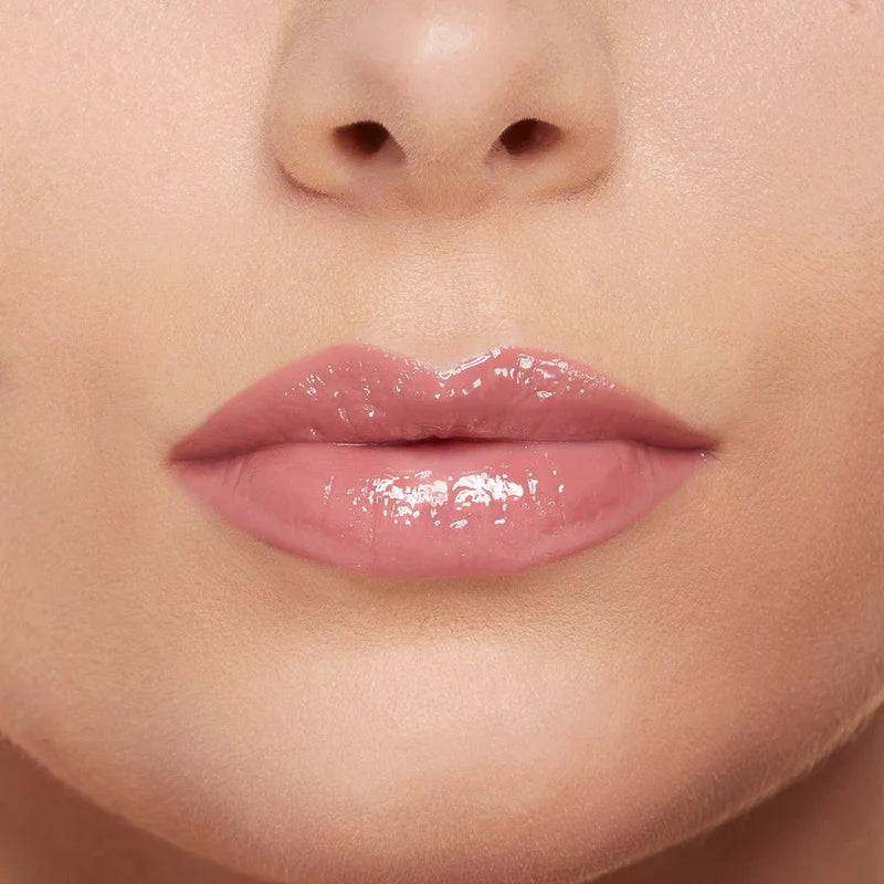 Hydrating Lip Gloss with Hyaluronic Acid – High Shine Finish