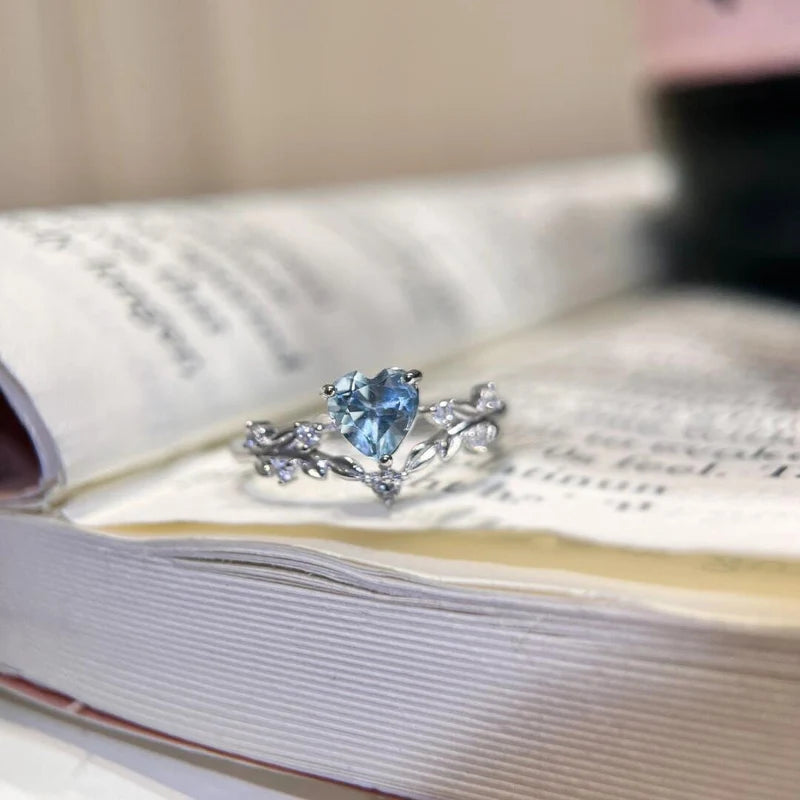 Heart Zircon Ring – Silver Tone